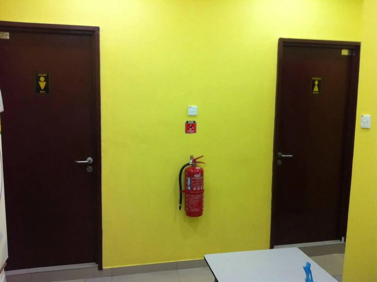 H2 Segama Backpacker Hostel Kota Kinabalu Malaysia