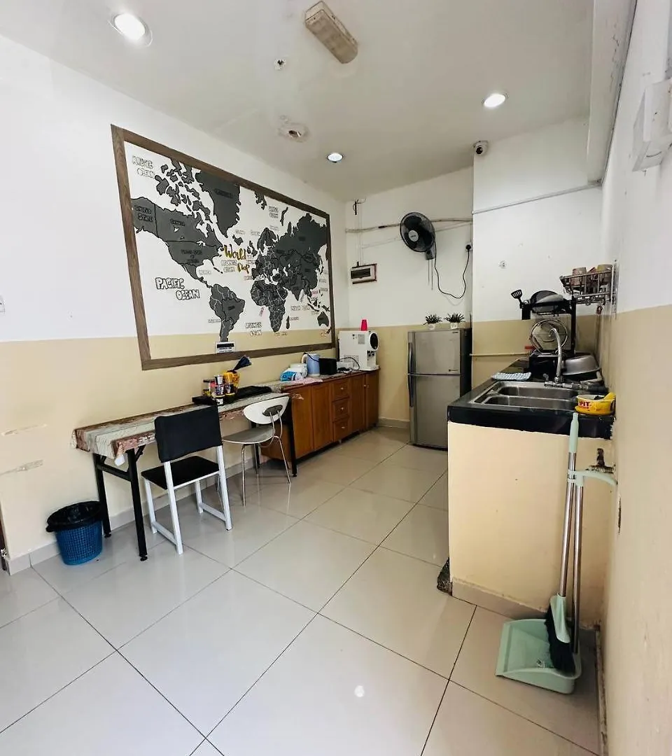 H2 Segama Backpacker Hostel Kota Kinabalu Malaysia